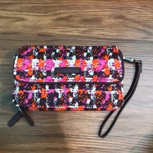Vera Bradley Houndstooth RFID all in one crossbody